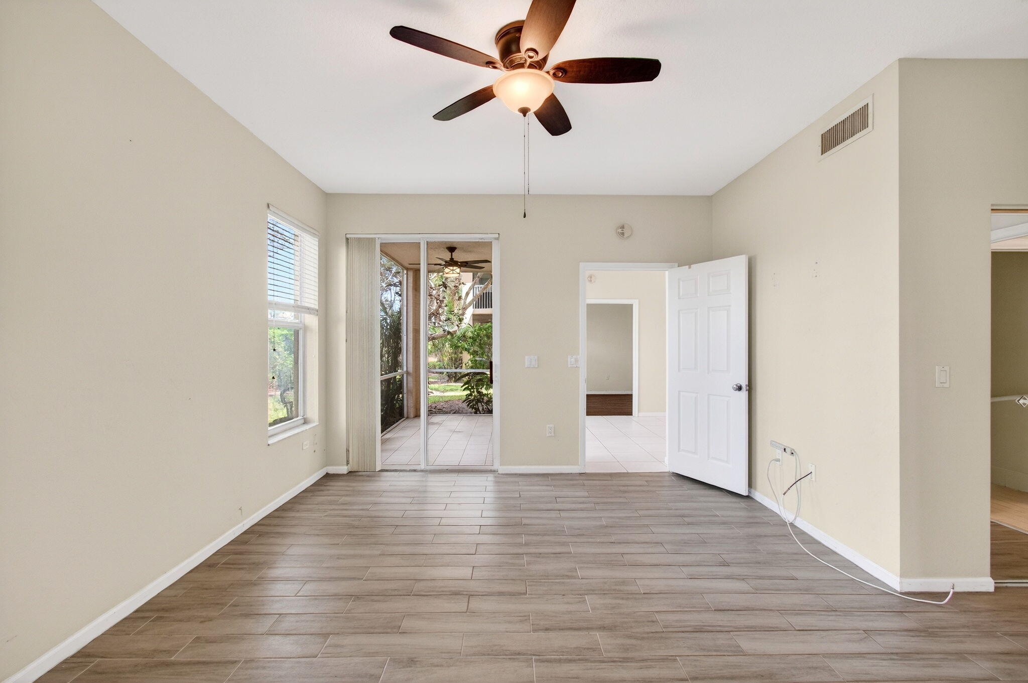 CRYSTAL POINTE II CONDO - Residential