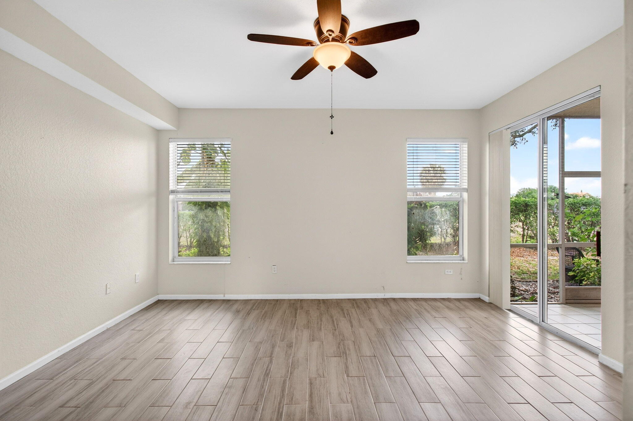 CRYSTAL POINTE II CONDO - Residential