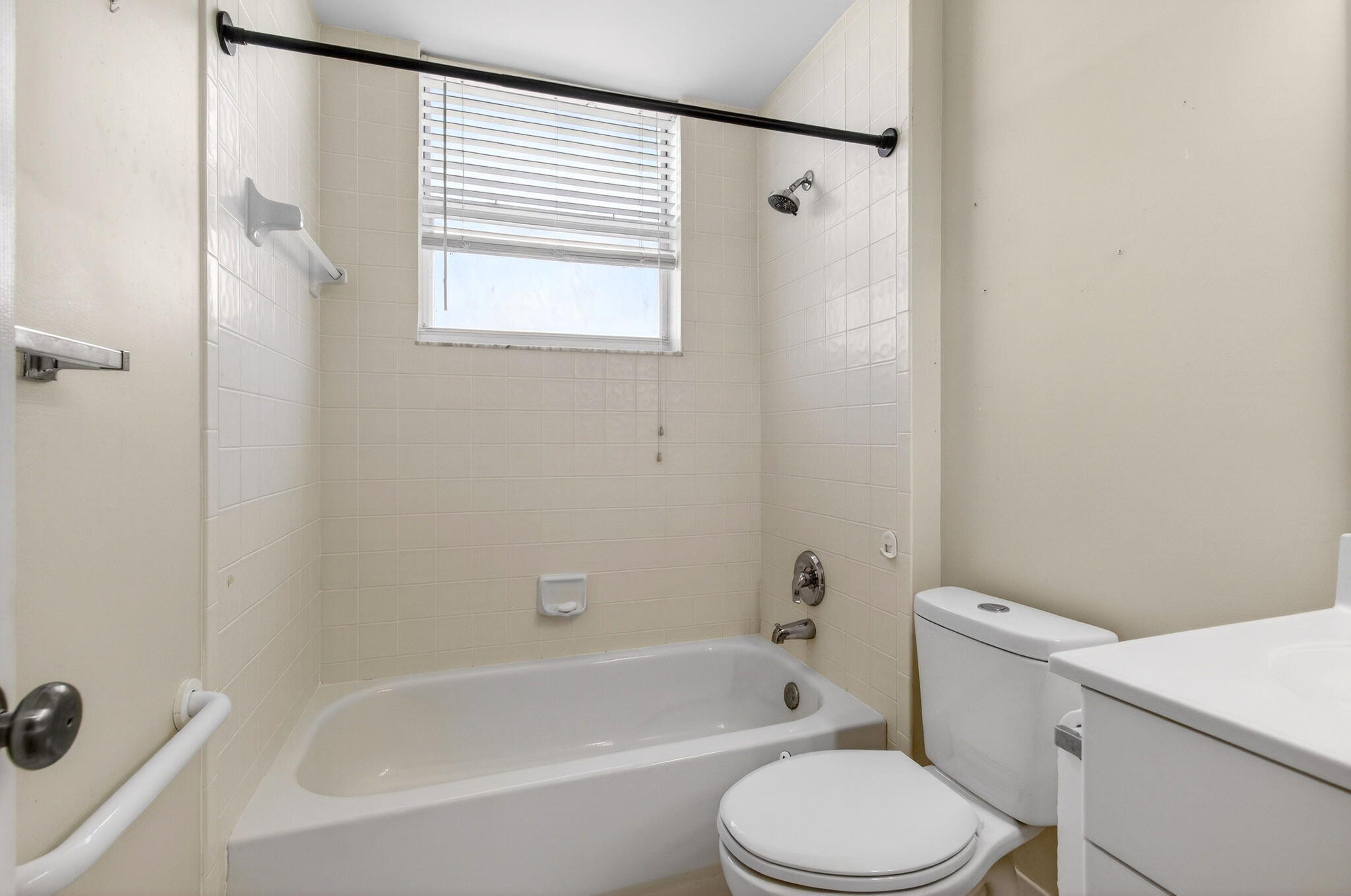 CRYSTAL POINTE II CONDO - Residential