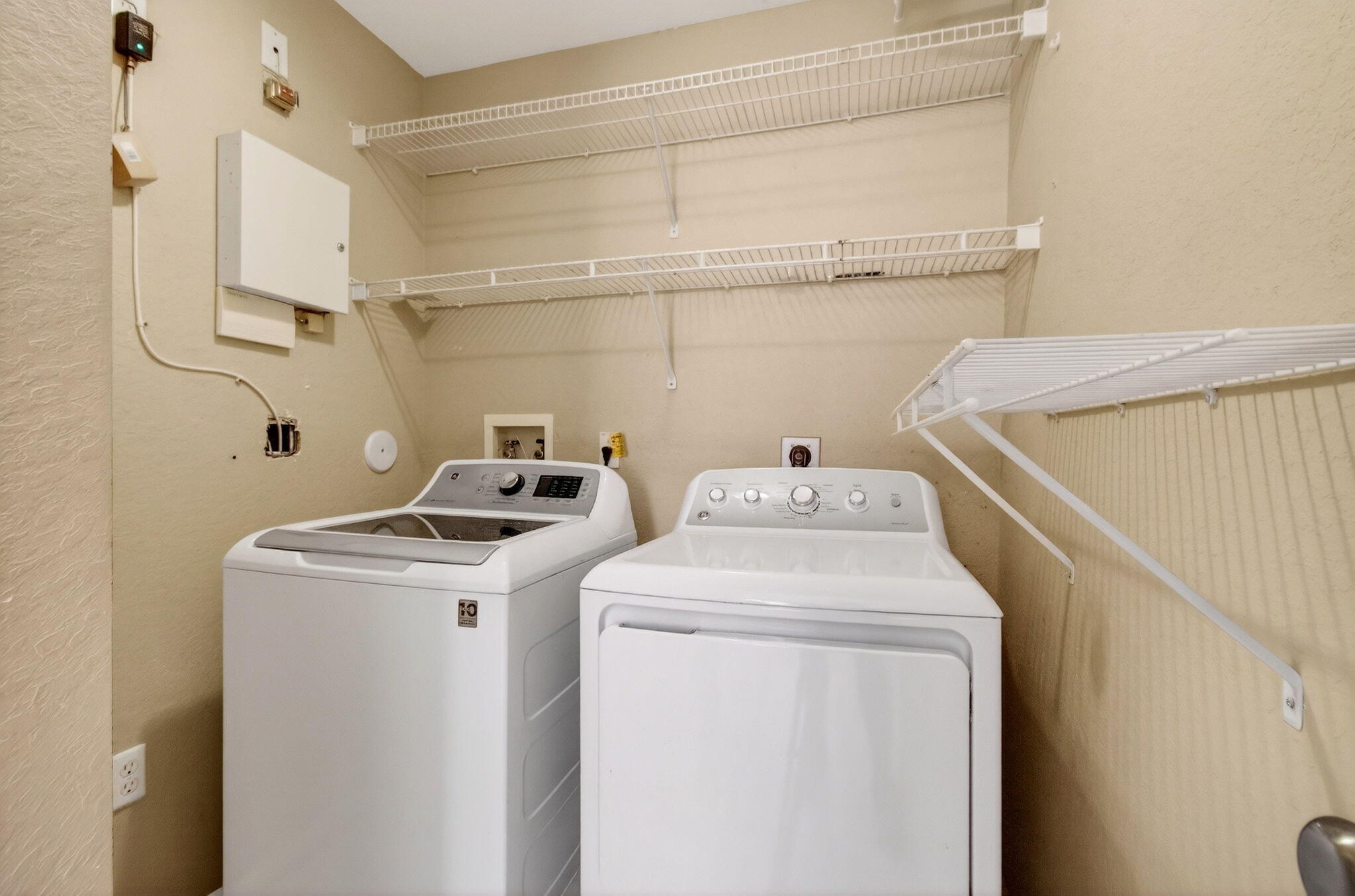 CRYSTAL POINTE II CONDO - Residential