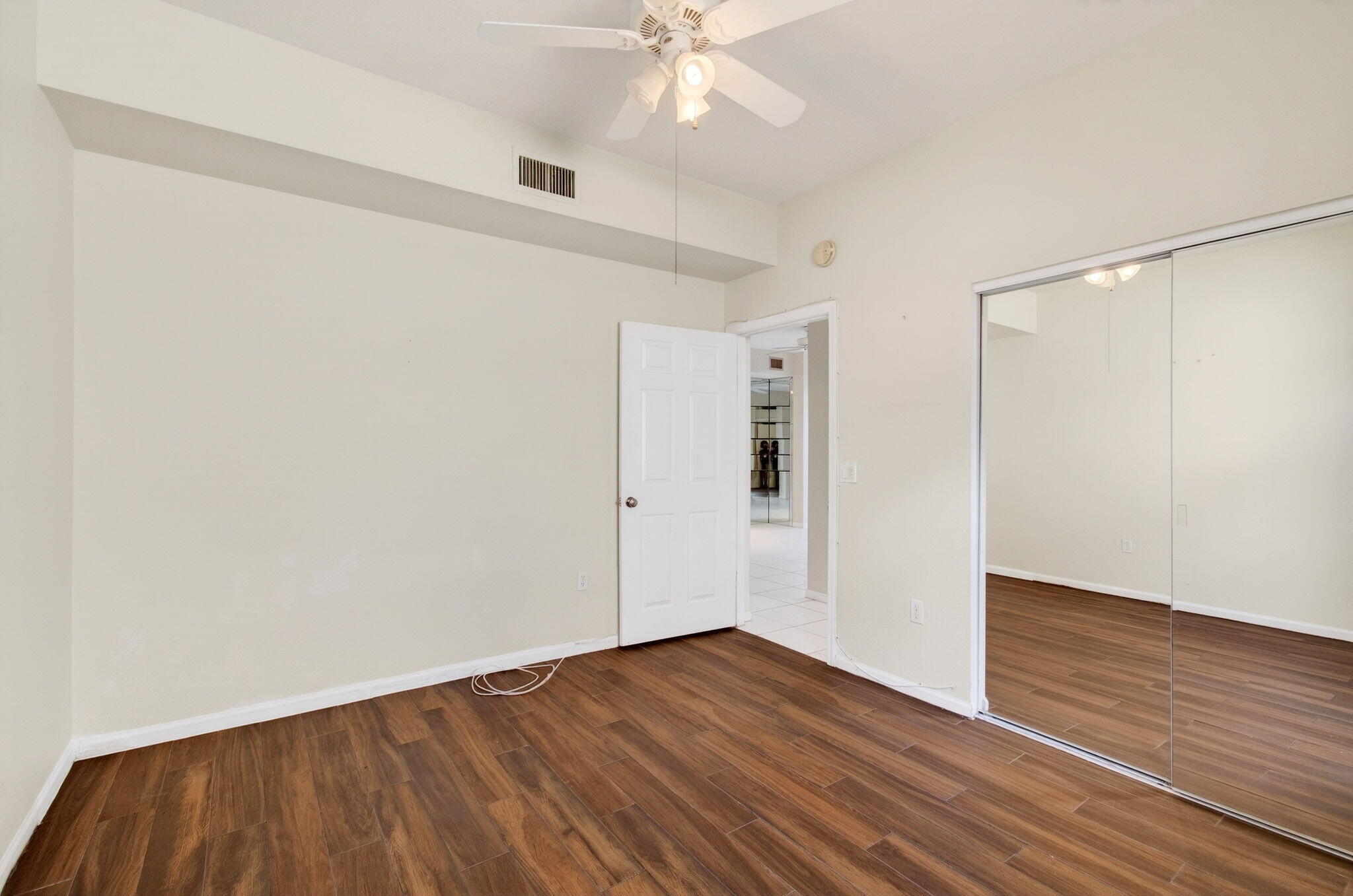 CRYSTAL POINTE II CONDO - Residential