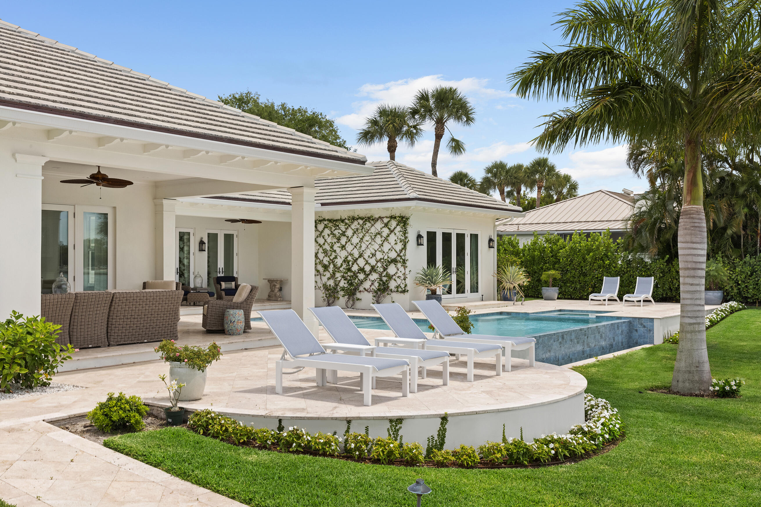 THE MOORINGS UNIT 3 - Residential