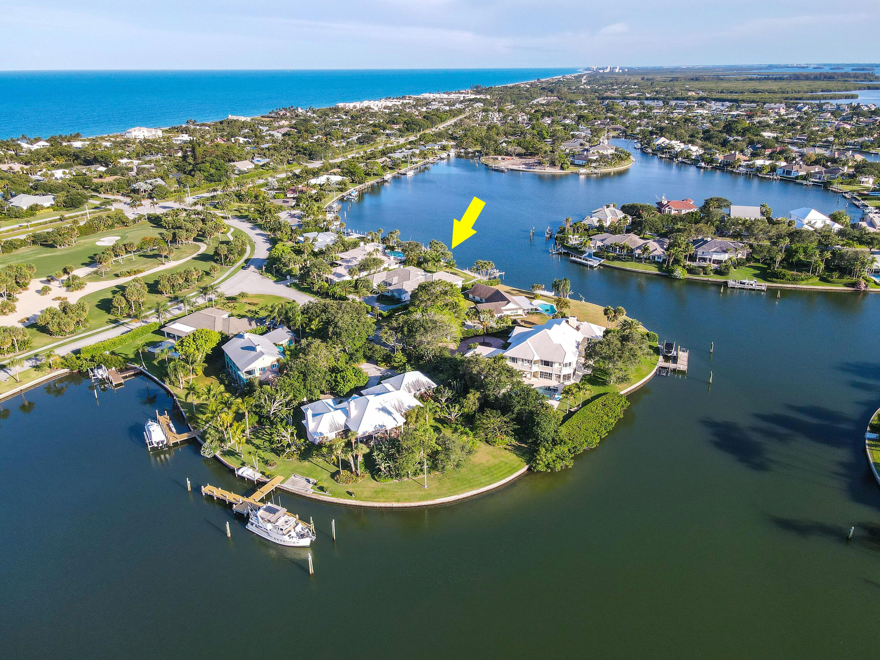 THE MOORINGS UNIT 3 - Residential