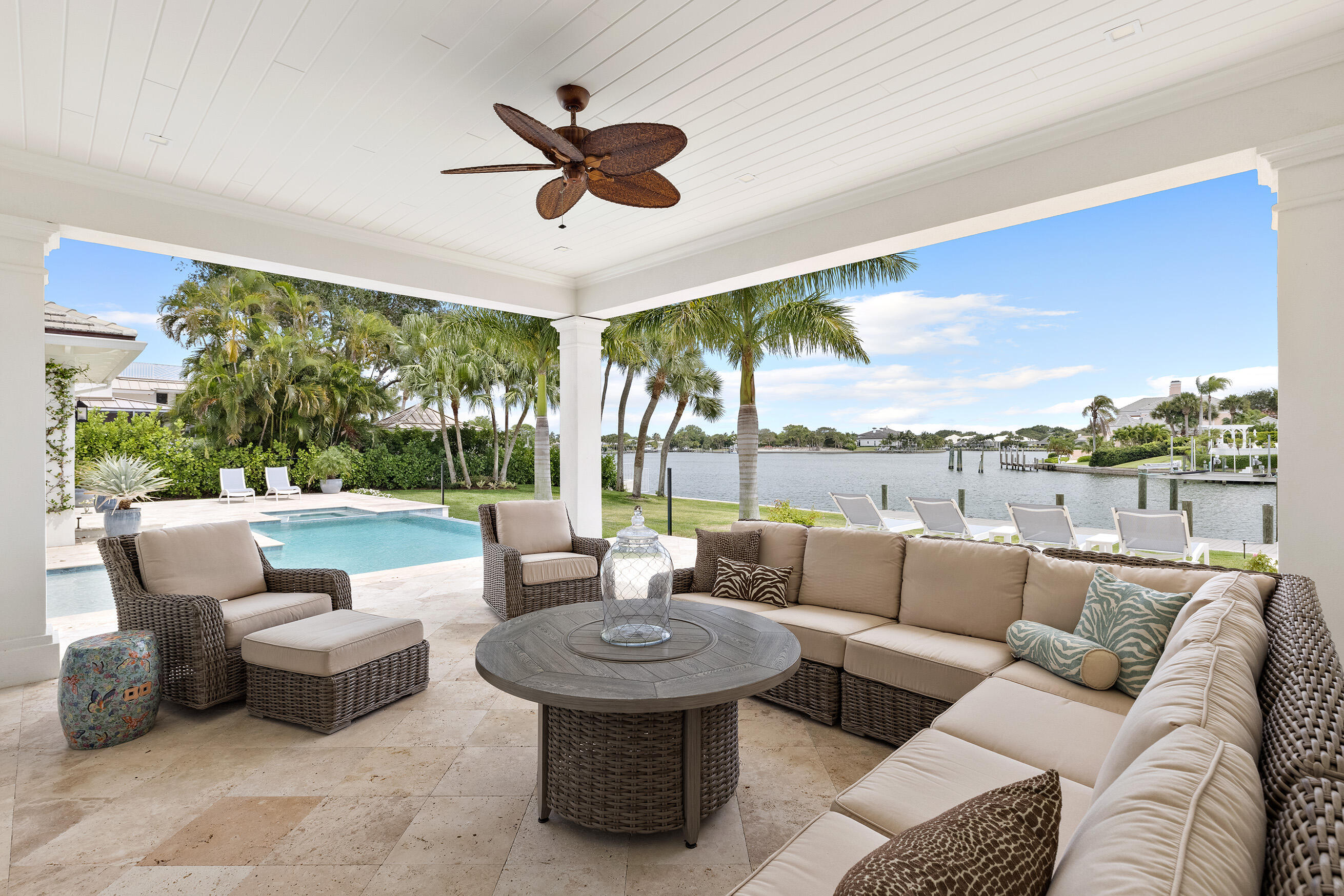 THE MOORINGS UNIT 3 - Residential