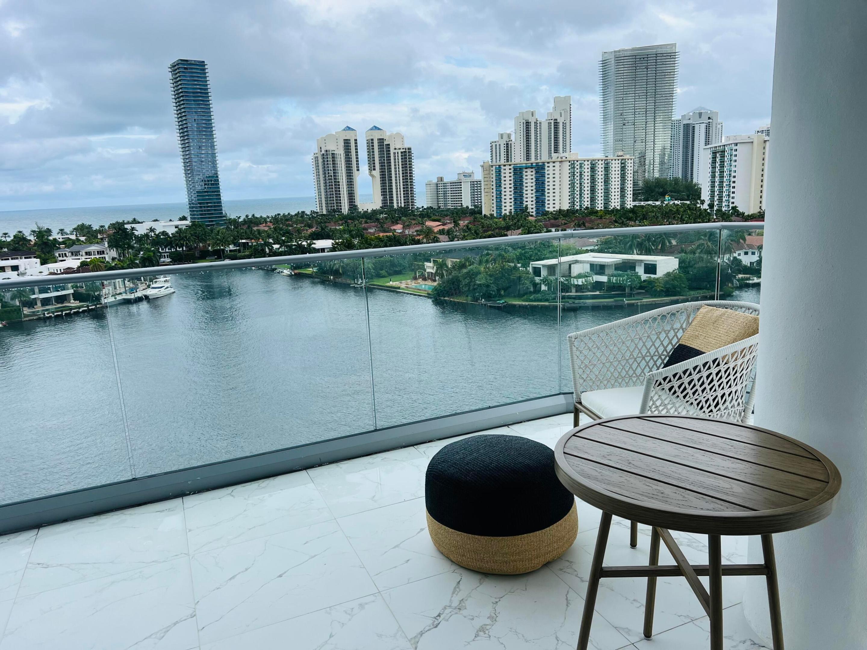 TURNBERRY ISLE CONDO - Residential Lease