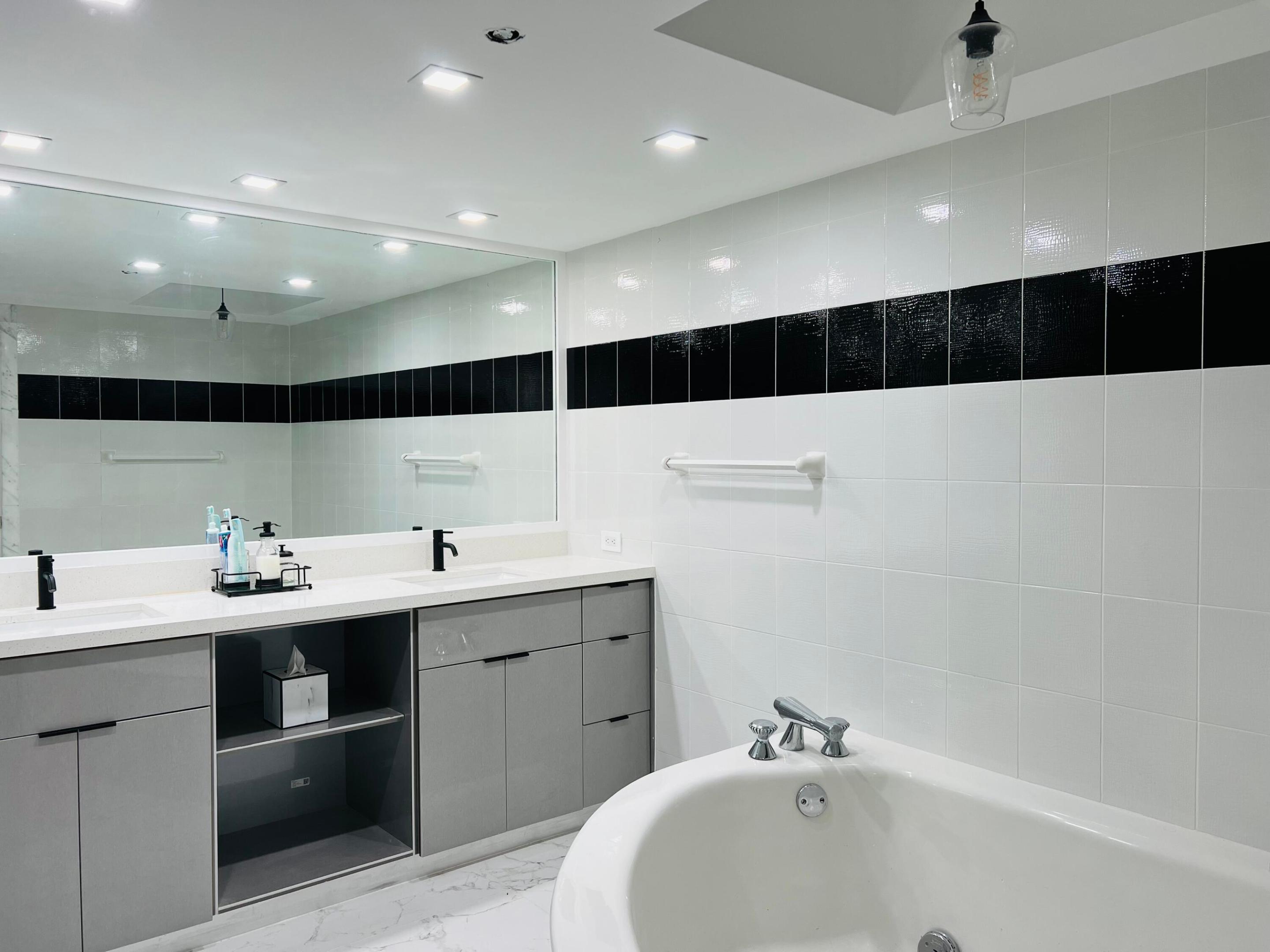 TURNBERRY ISLE CONDO - Residential Lease