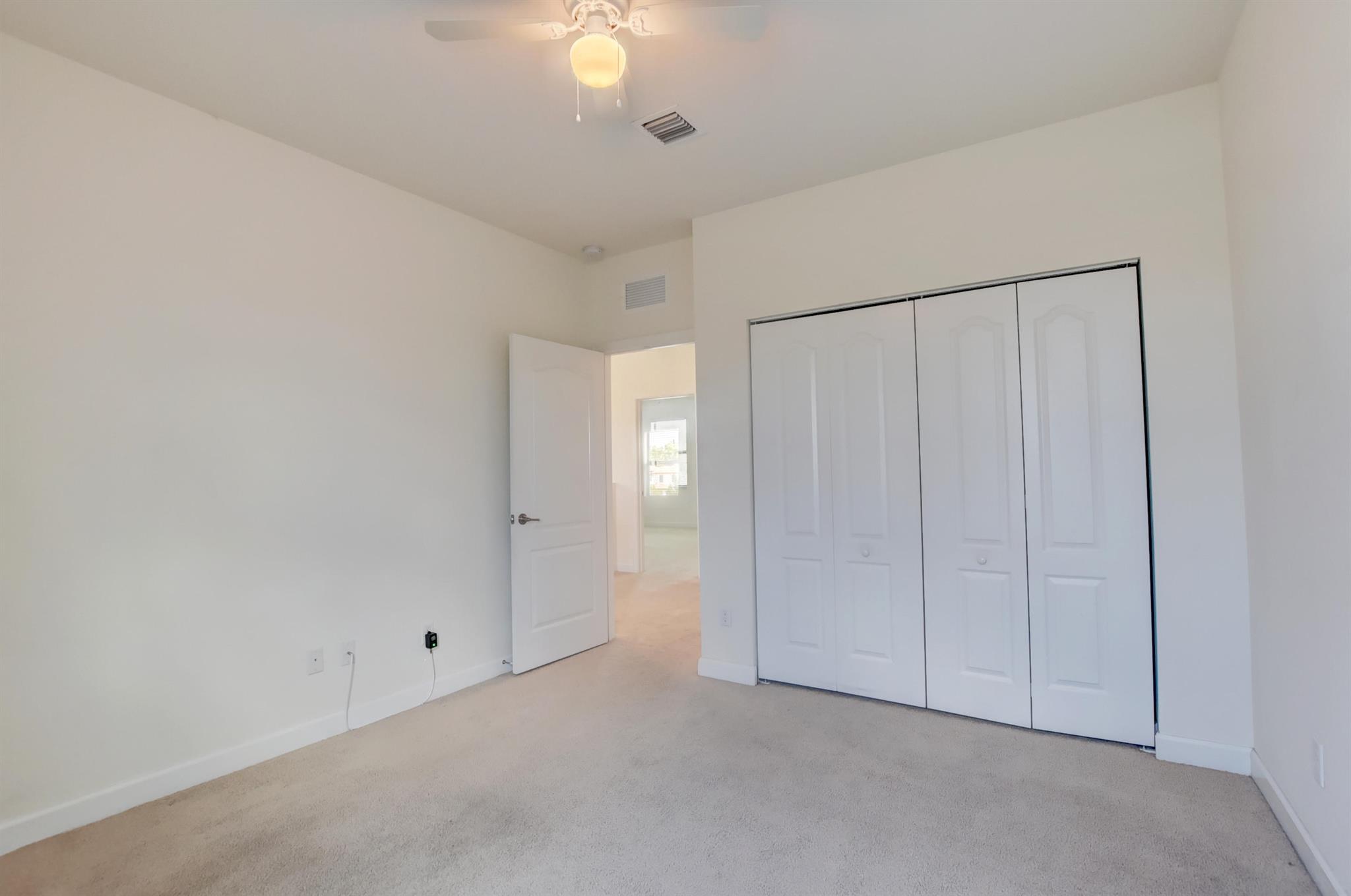 CRESTWOOD NORTH - Residential Lease