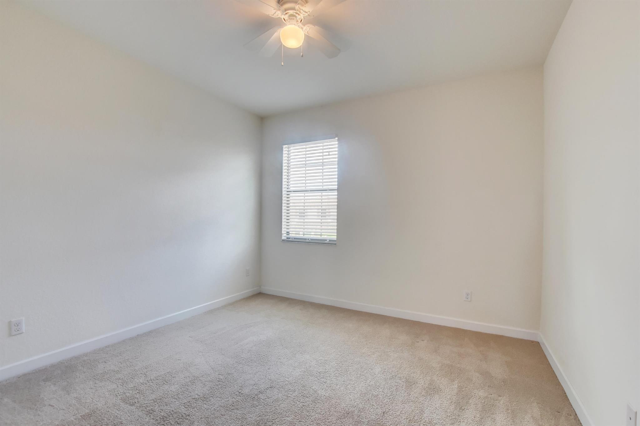 CRESTWOOD NORTH - Residential Lease
