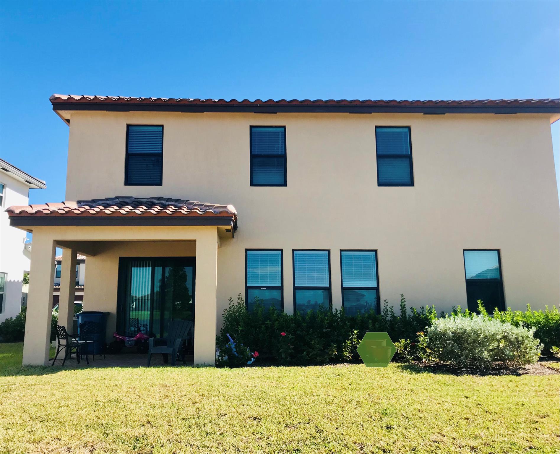 CRESTWOOD NORTH - Residential Lease