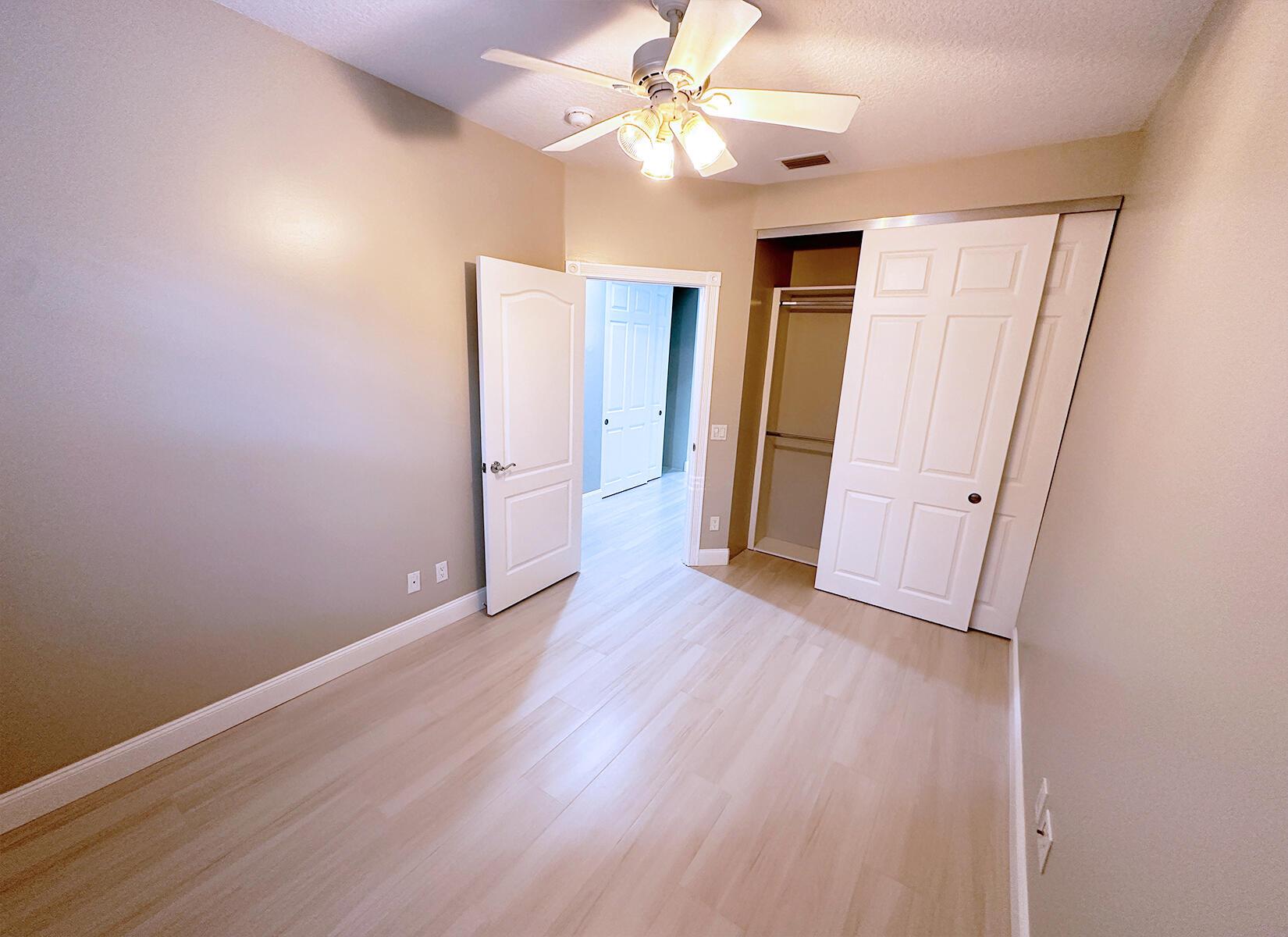 CATALINA LAKES - Residential Lease