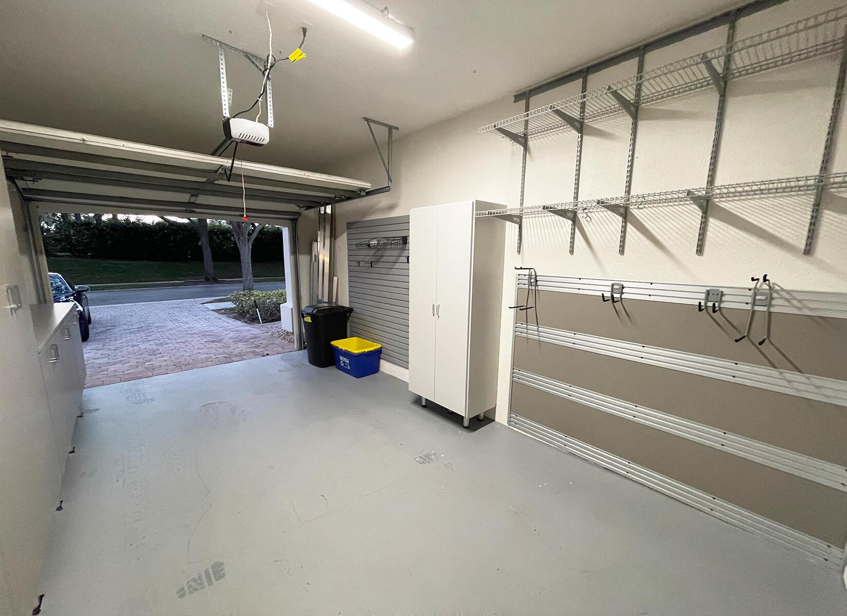 CATALINA LAKES - Residential Lease