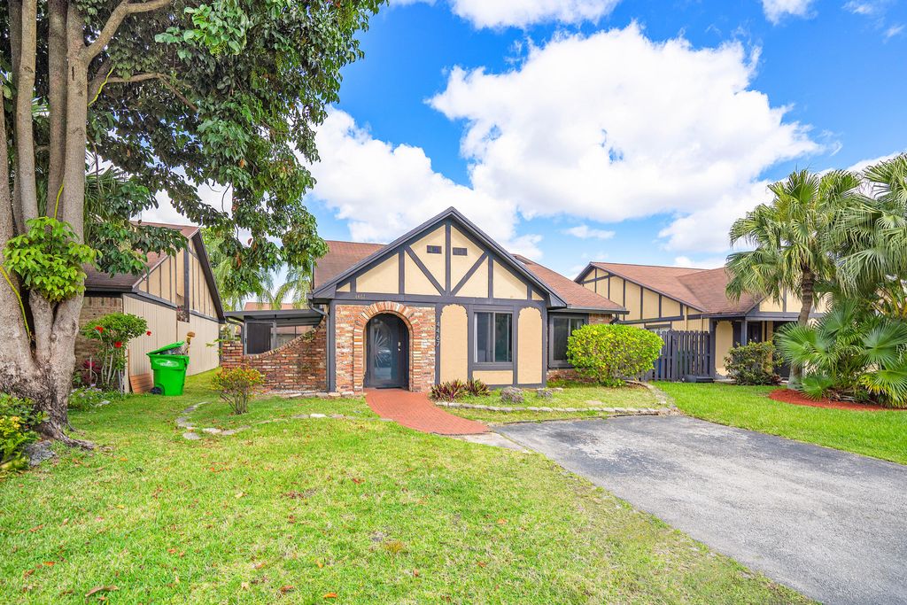 Photo of 4467 NW 93rd Way, Sunrise, FL 33351 (MLS # R10976862)