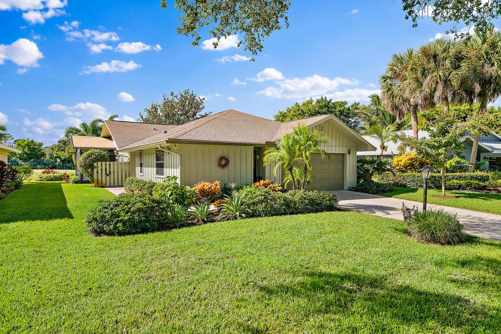 Photo of 12850 SE Laurel Valley Lane, Hobe Sound, FL 33455 (MLS # R10921464)