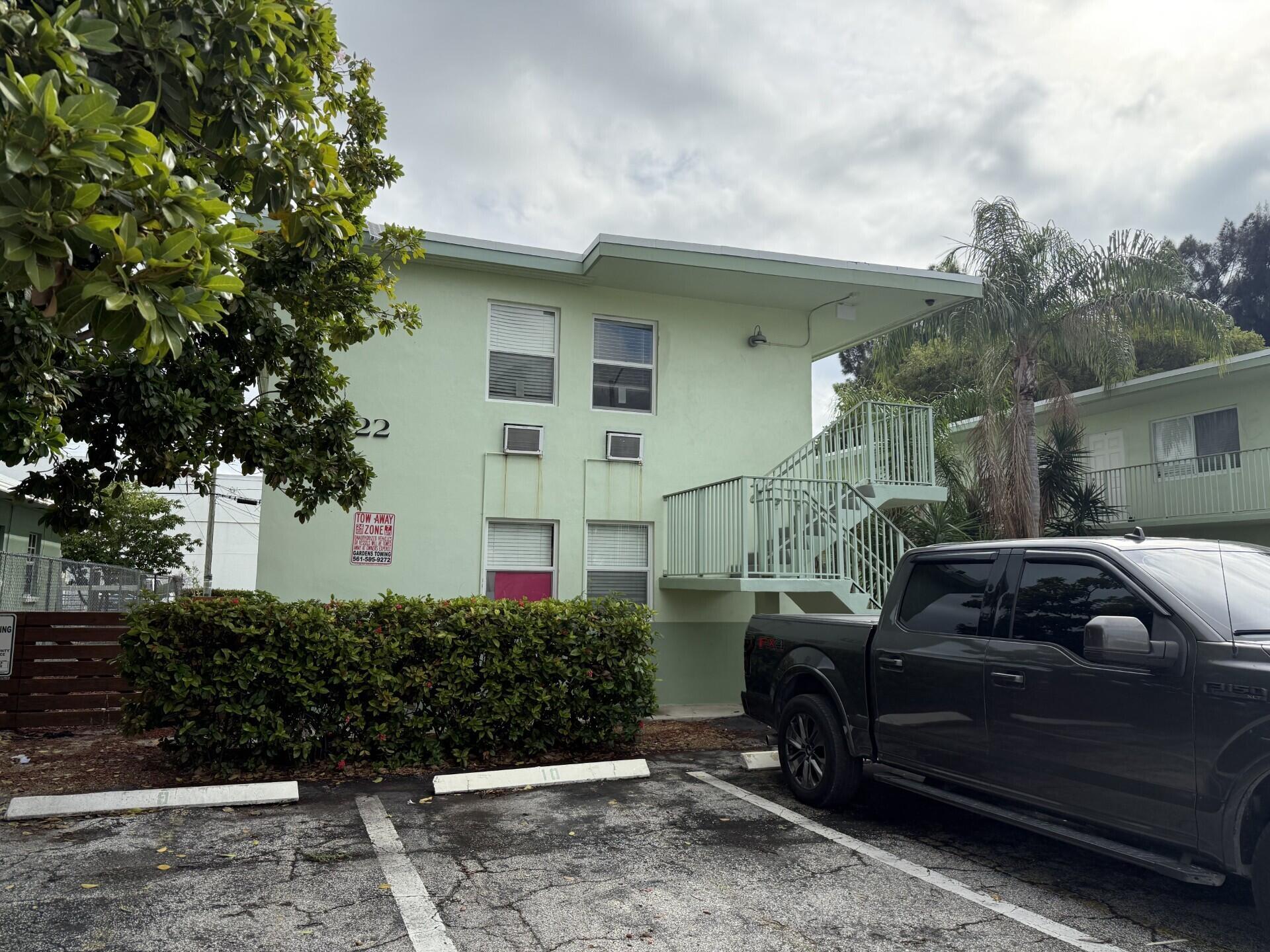 LAKE WORTH TOWN OF - Residential Lease