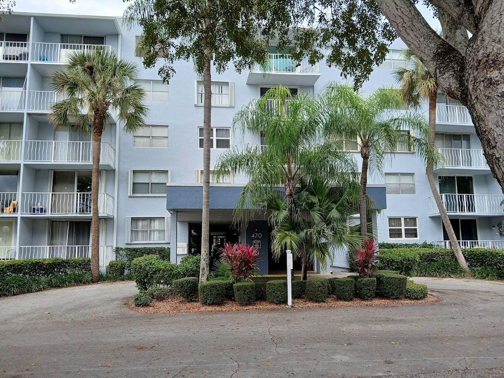 Photo of 470 Executive Center Drive #4n, West Palm Beach, FL 33401 (MLS # B26006690)