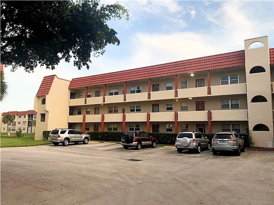 Back on market! Desirable 2/2 top floor unit in Sunrise Lakes Phase I. Foyer entry. Kitchen pass thru to living-dining. Spacious master. Walk-in closet both beds. Screened patio. Tranquil lake and garden views. Diamond in the rough but tons of potential. Association states HOPA. Clubhouse amenities. No pets or lease. Proof of $20,000 income, 650 credit score and 20% down payment. 5 months maintenance held in escrow. Convenient to shopping, bus routes and thoroughfares. Property is being sold "As Is" and subject to HUD guidelines 24 CFR 206.125.