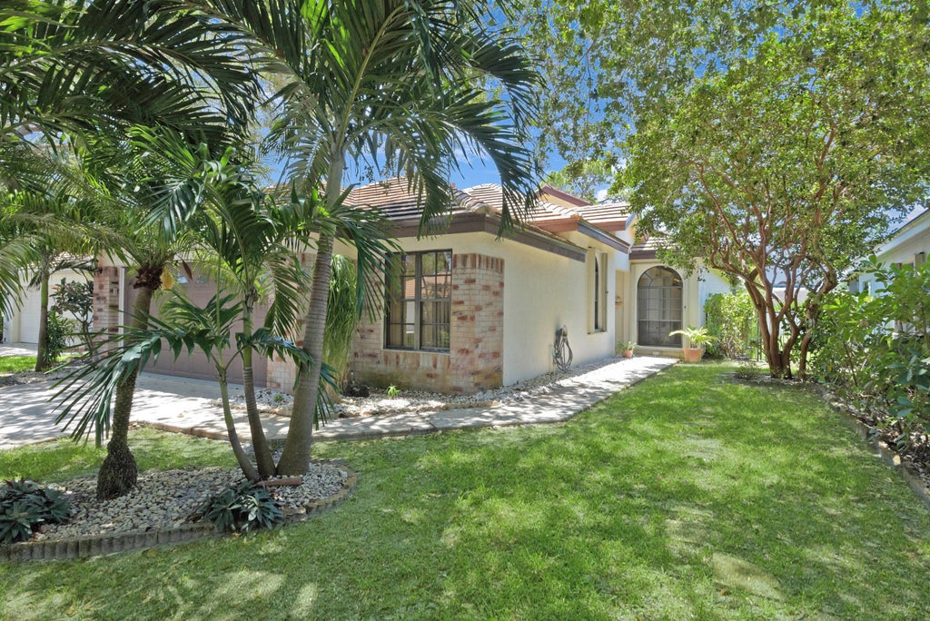 Photo of 4560 Sherwood Forest Drive, Delray Beach, FL 33445 (MLS # R11094381)