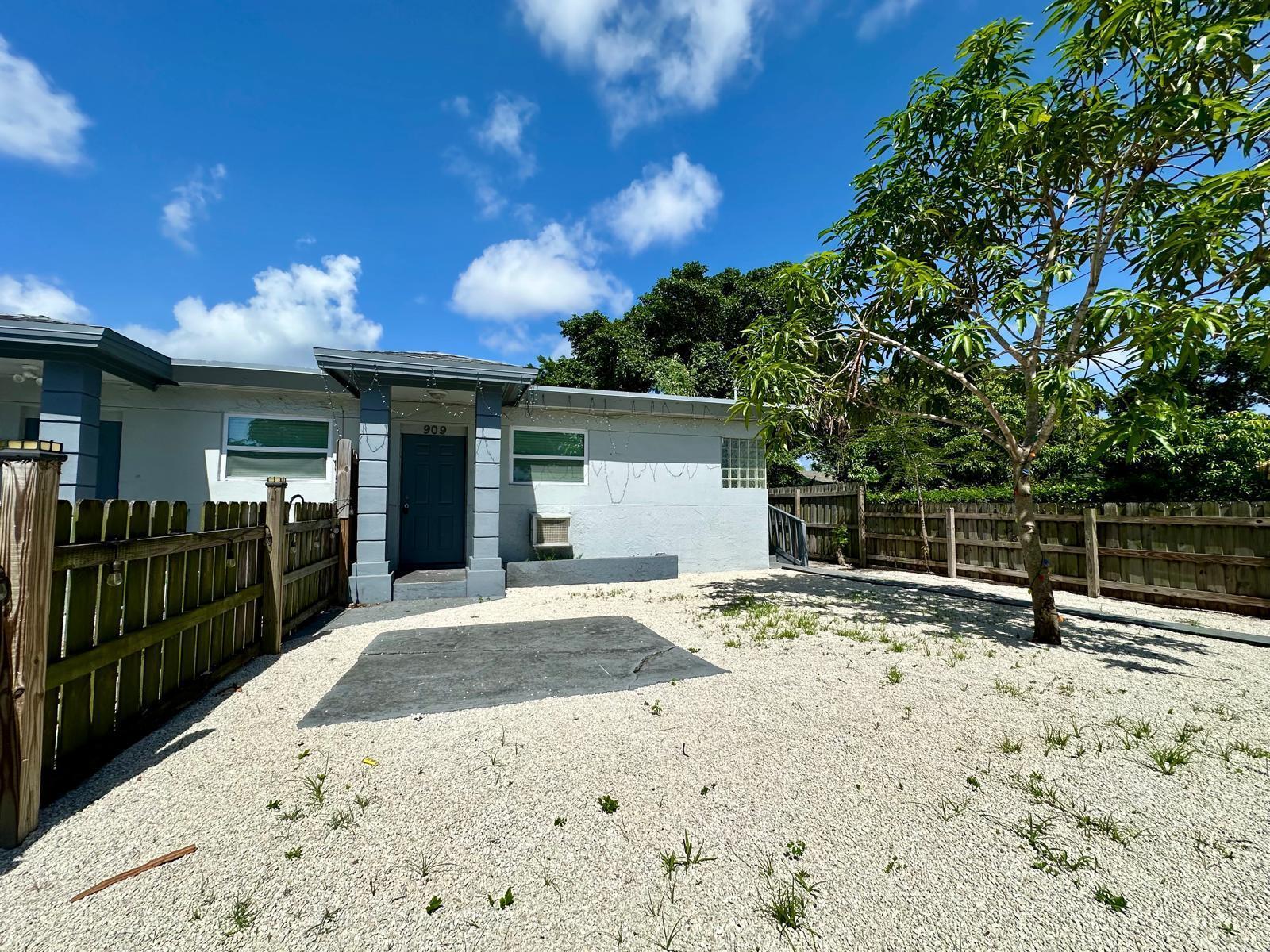 LAKE AVE ADD TO WPB - Residential Lease