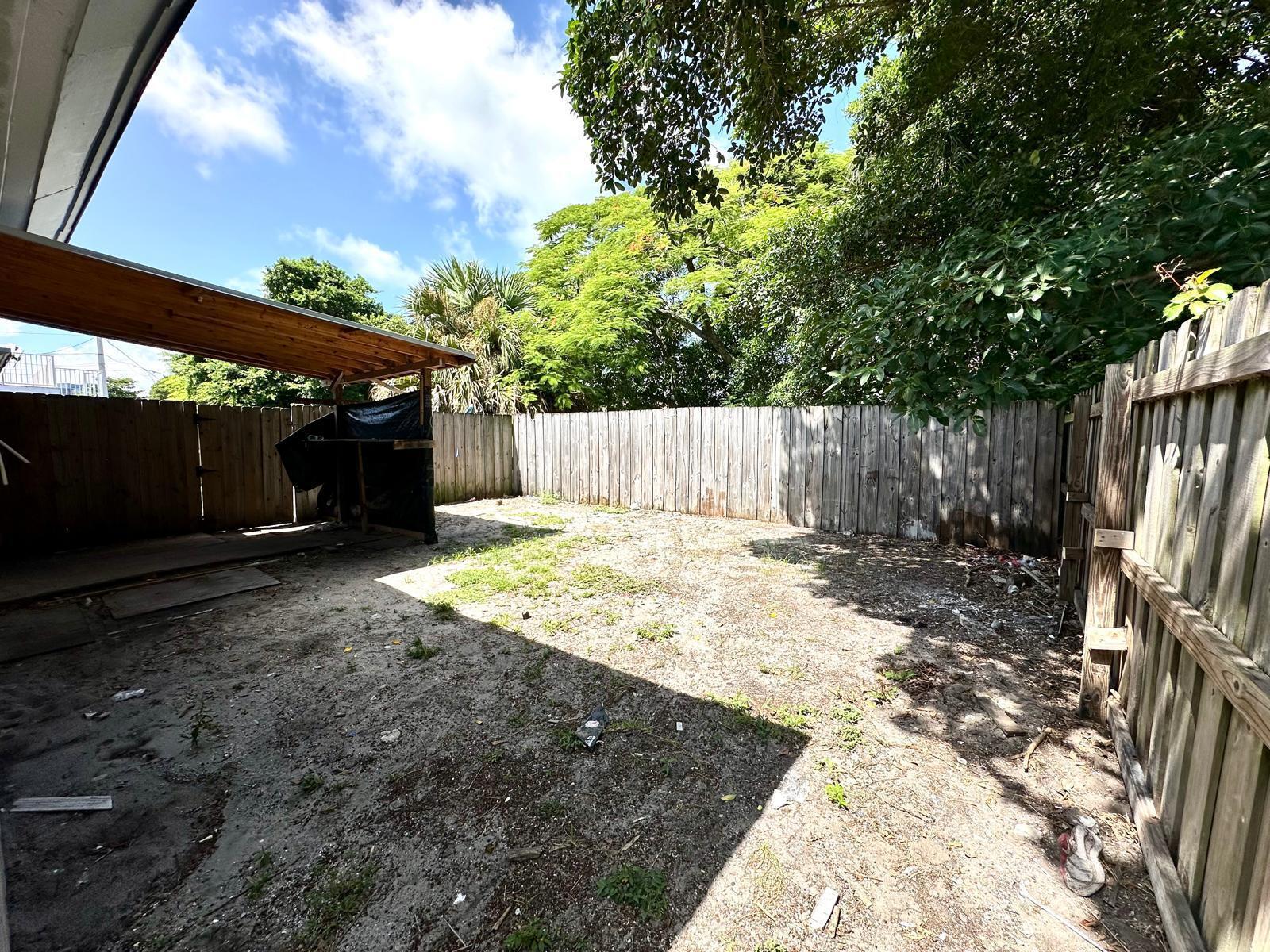 LAKE AVE ADD TO WPB - Residential Lease