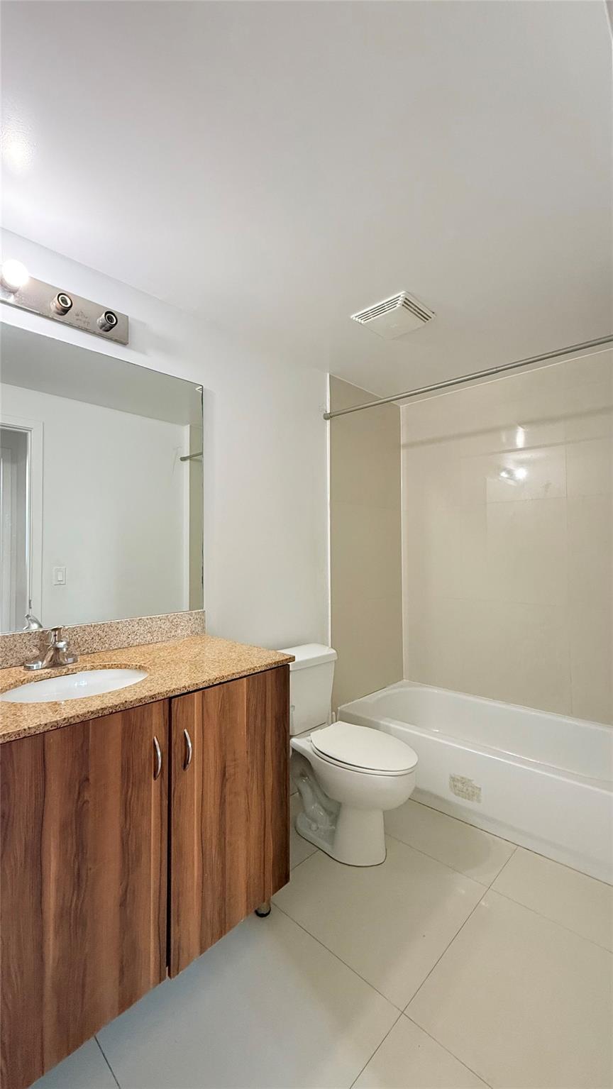 23 Biscayne Bay Condo - Residential Lease