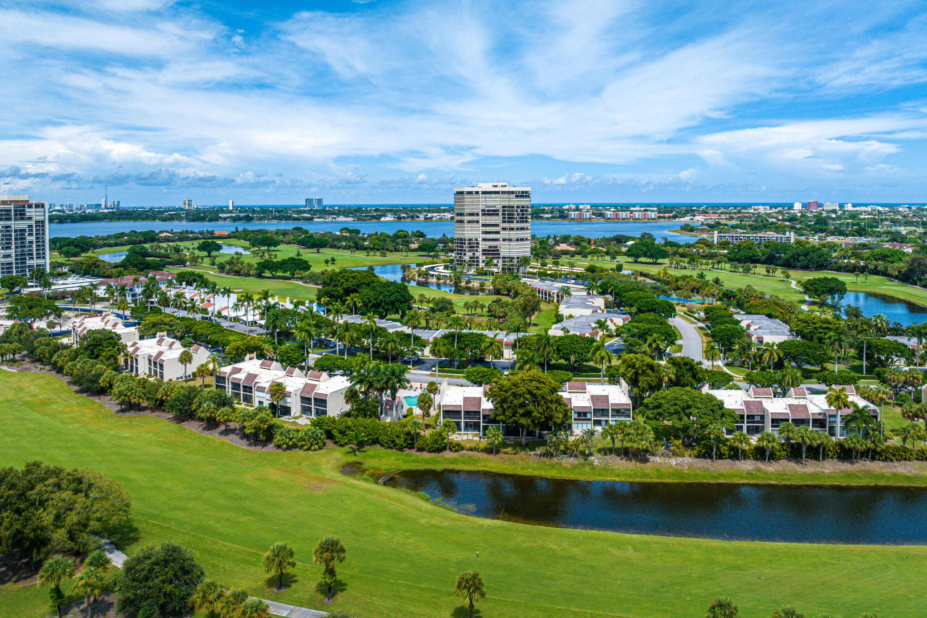 LANDS OF THE PRESIDENT CONDO 1 - Residential