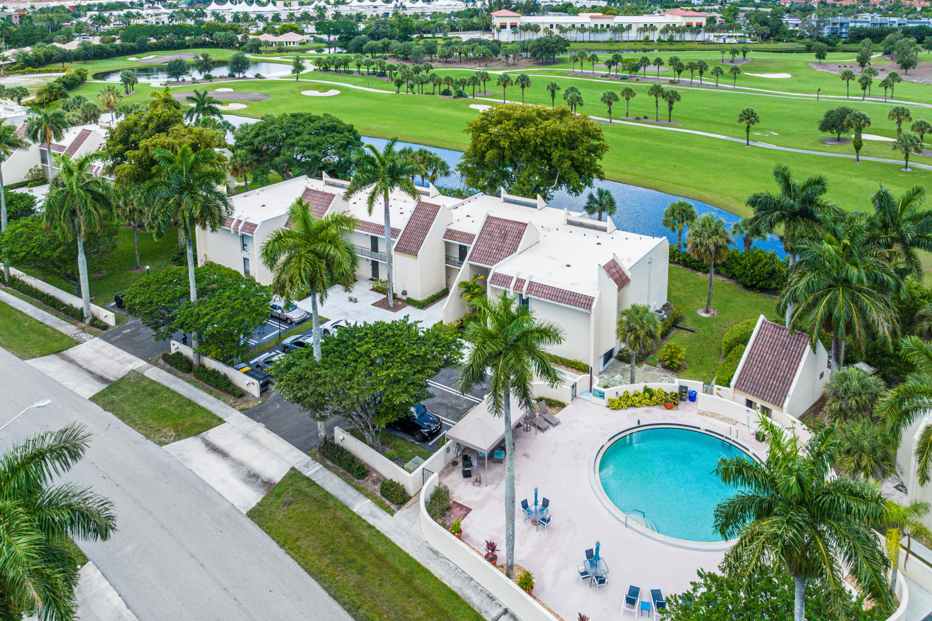 LANDS OF THE PRESIDENT CONDO 1 - Residential