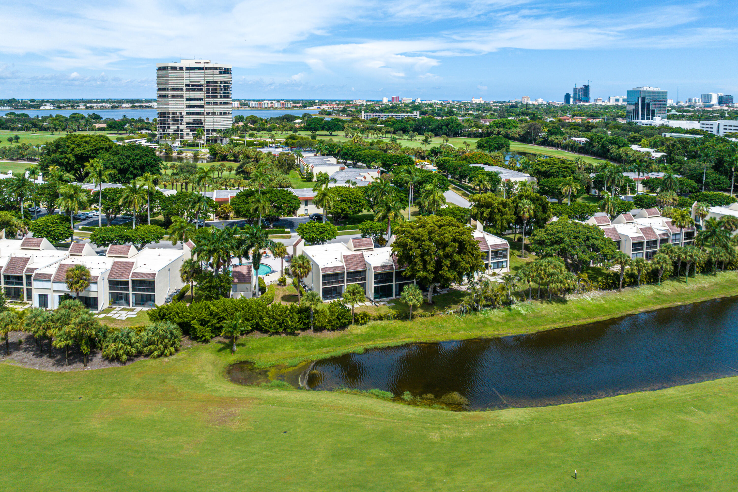 LANDS OF THE PRESIDENT CONDO 1 - Residential