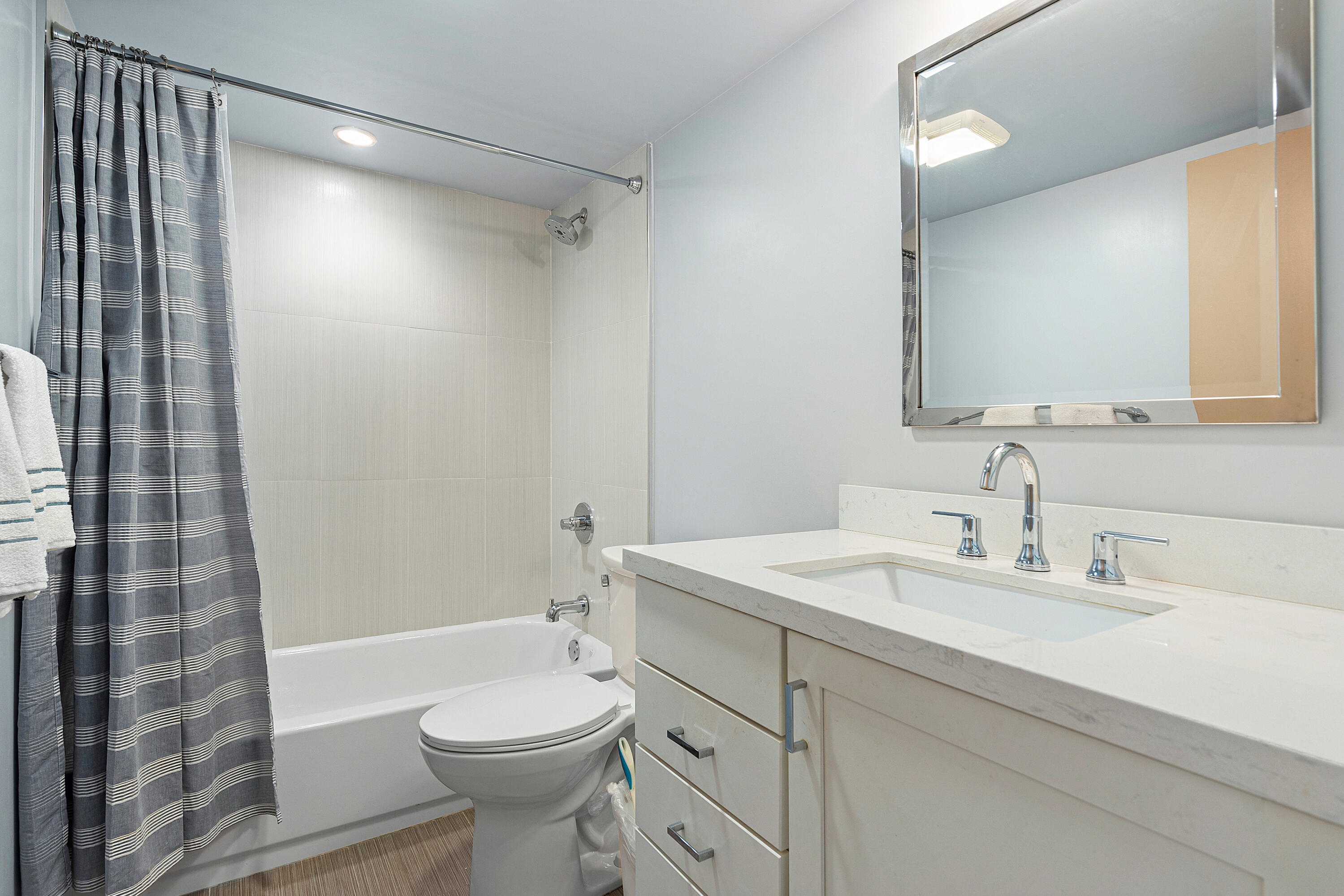 LANDS OF THE PRESIDENT CONDO 1 - Residential