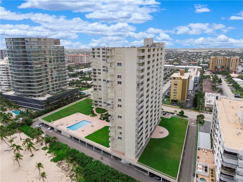 ADMIRALTY TOWERS - Residential