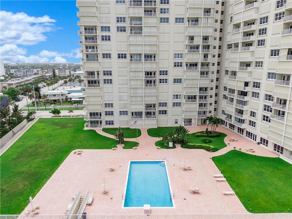ADMIRALTY TOWERS - Residential