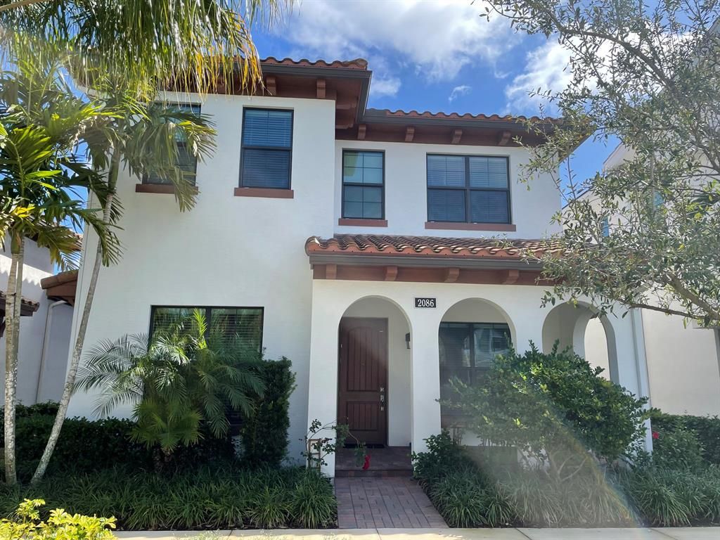 Photo of 2086 Dickens Terrace, Palm Beach Gardens, FL 33418 (MLS # R10699424)