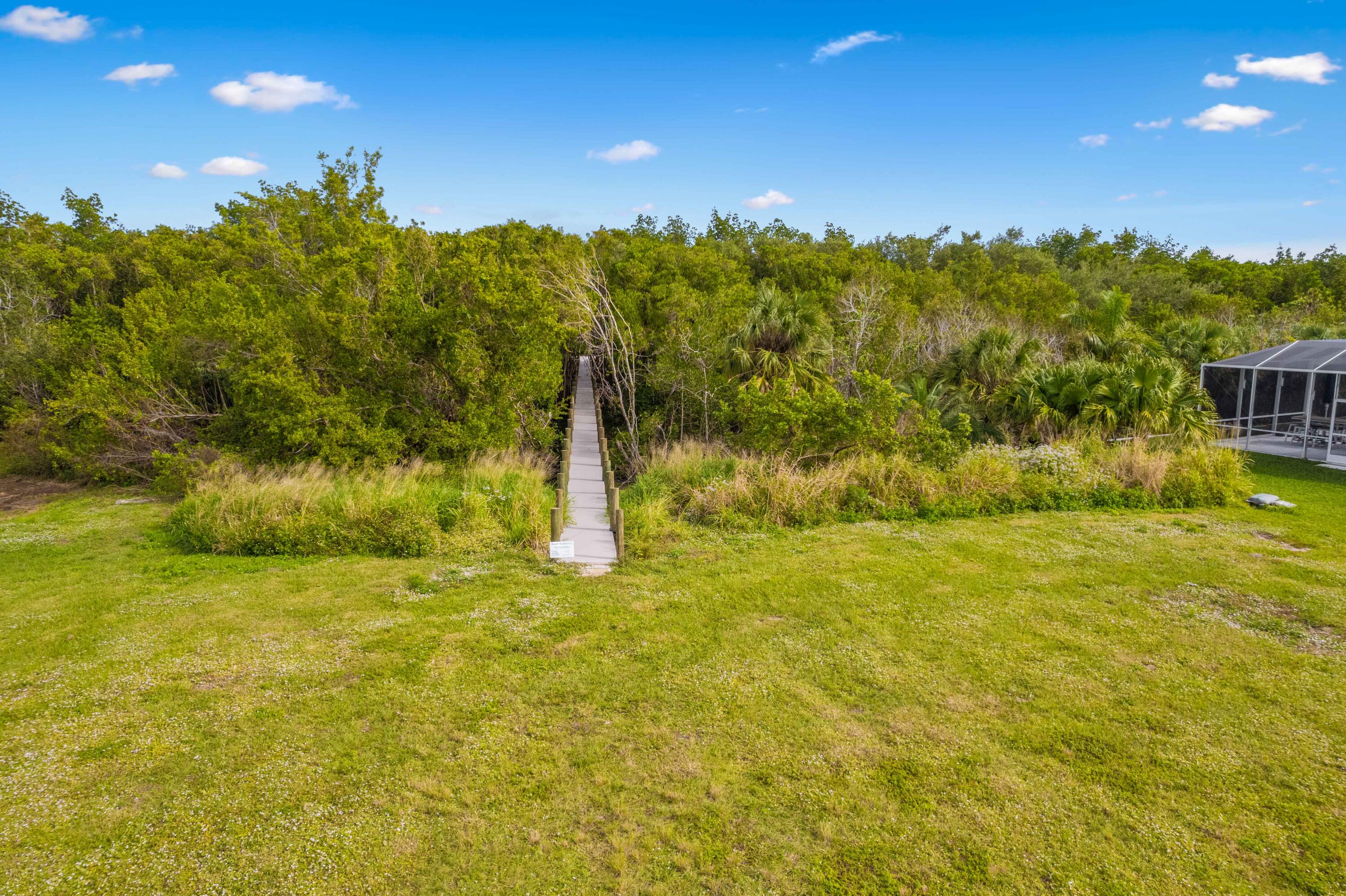 FIRST REPLAT OF RIVER POINT PUD - Land