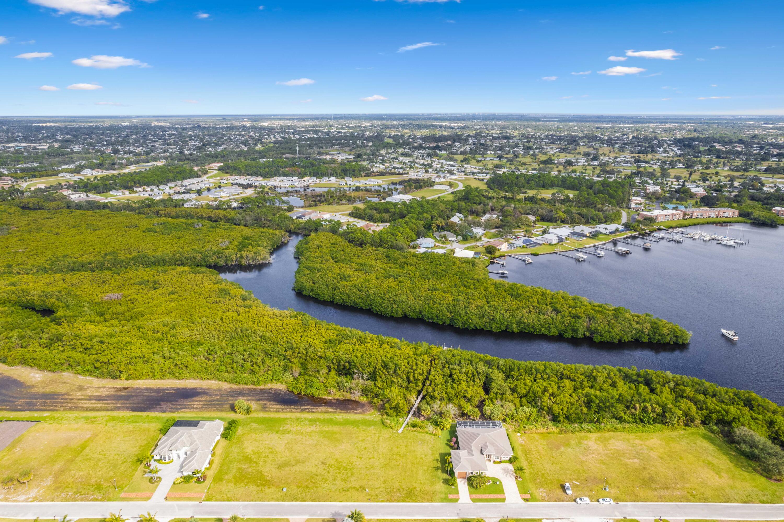 FIRST REPLAT OF RIVER POINT PUD - Land