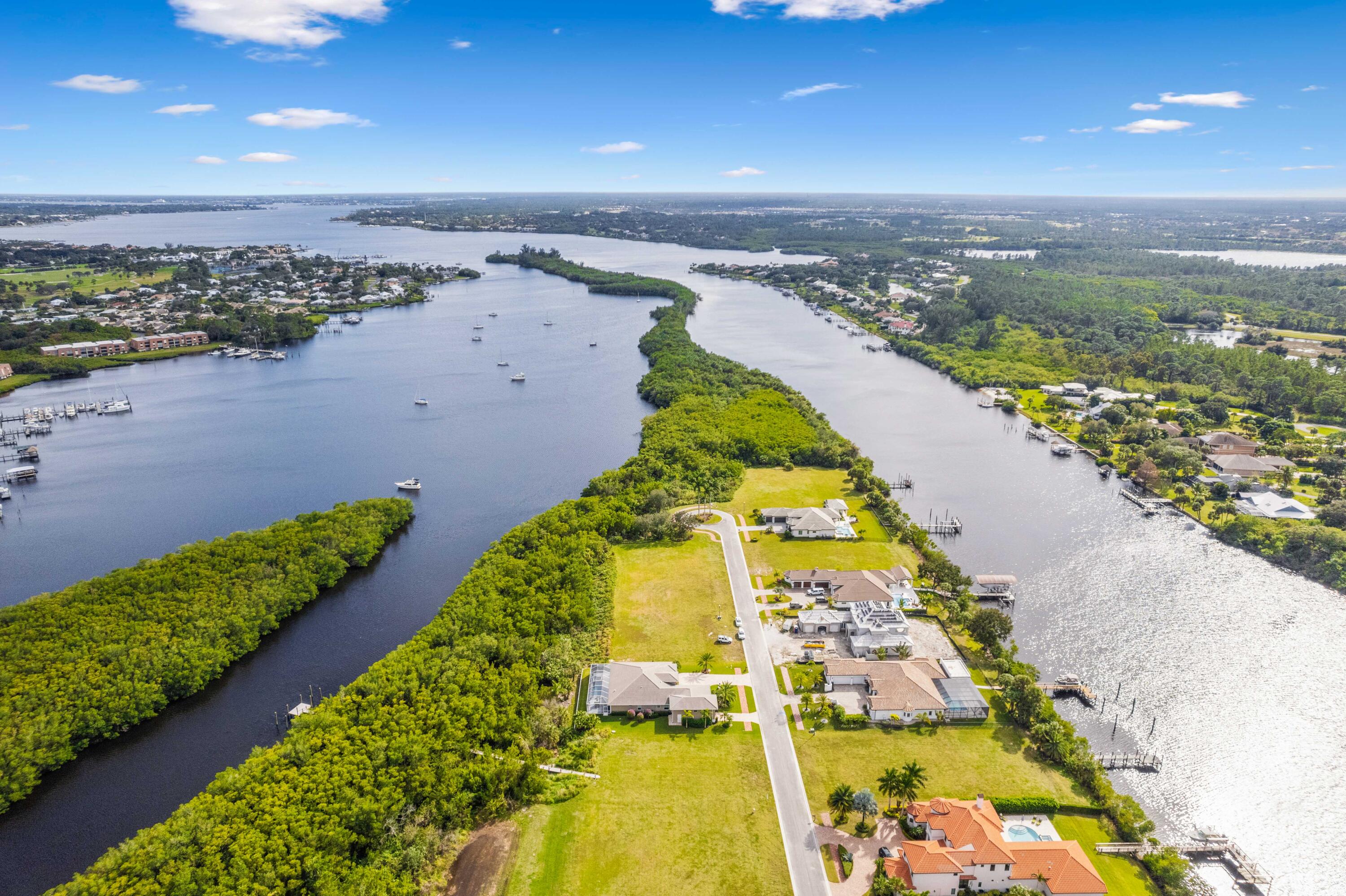 FIRST REPLAT OF RIVER POINT PUD - Land