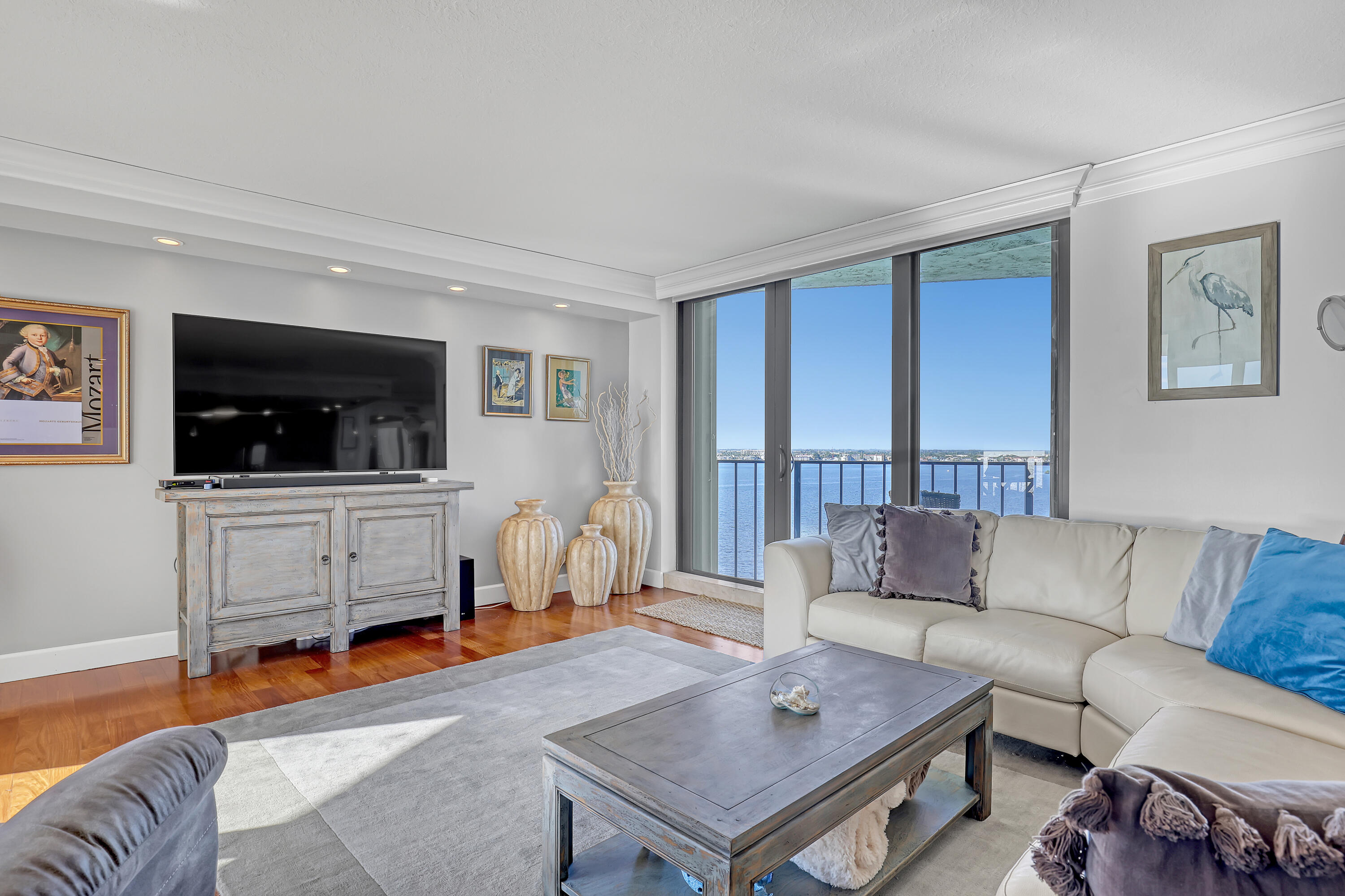 CONNEMARA CONDO - Residential