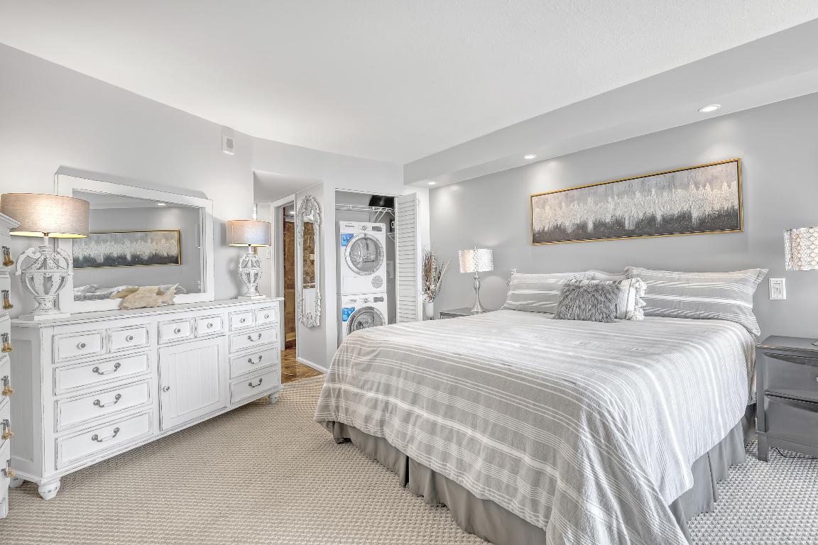 CONNEMARA CONDO - Residential