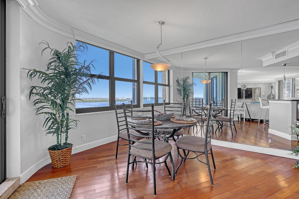 CONNEMARA CONDO - Residential