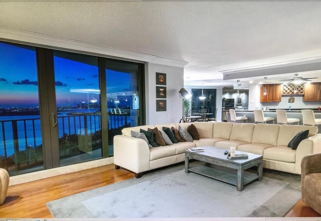 CONNEMARA CONDO - Residential