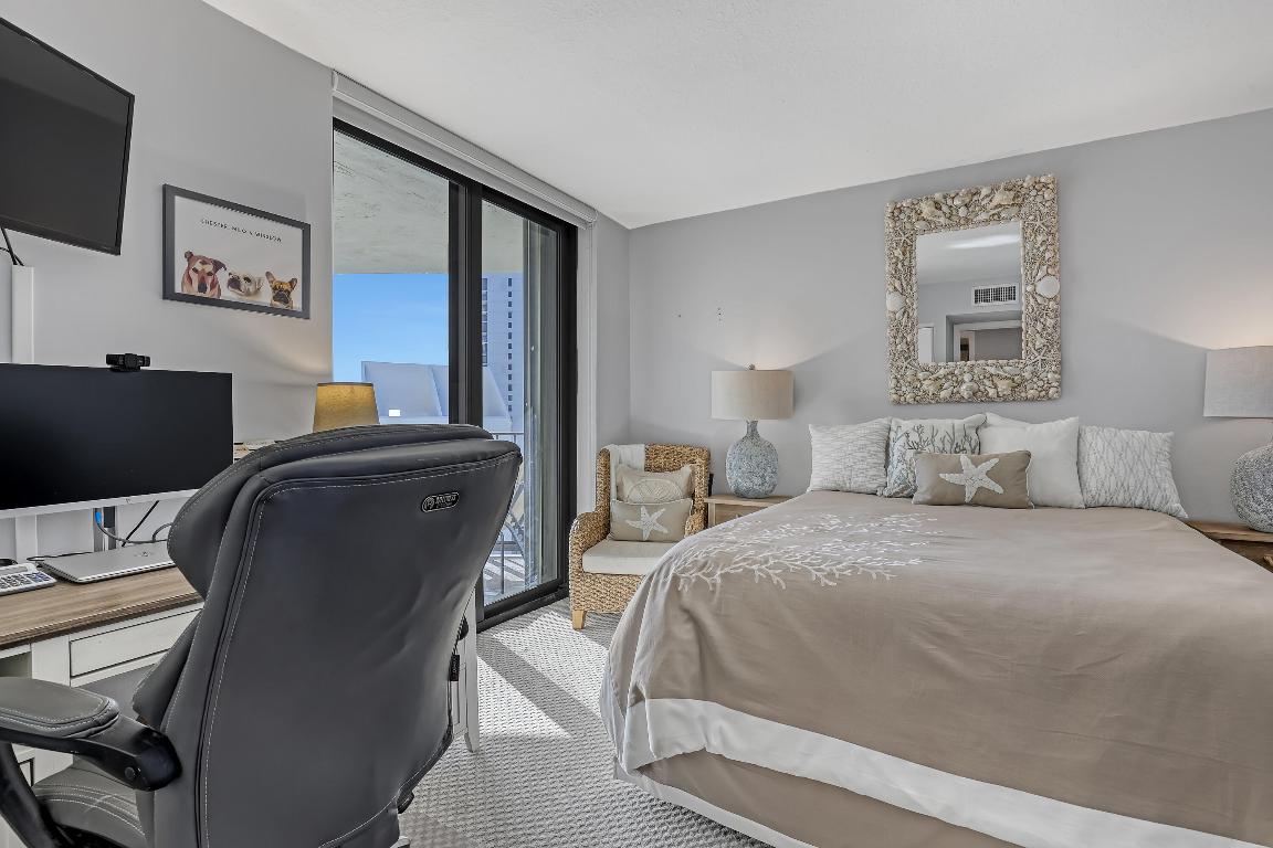 CONNEMARA CONDO - Residential