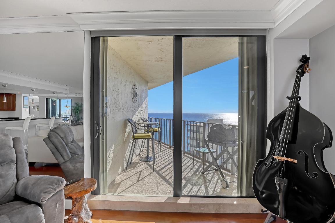 CONNEMARA CONDO - Residential