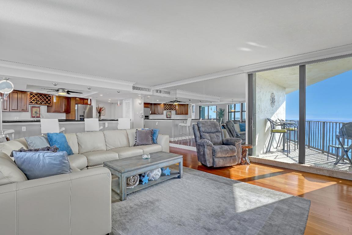 CONNEMARA CONDO - Residential