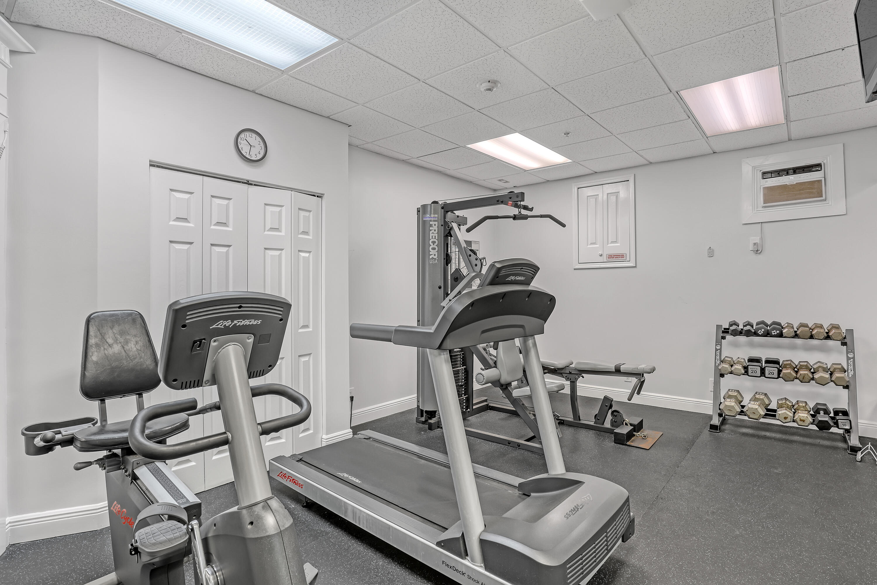 CONNEMARA CONDO - Residential