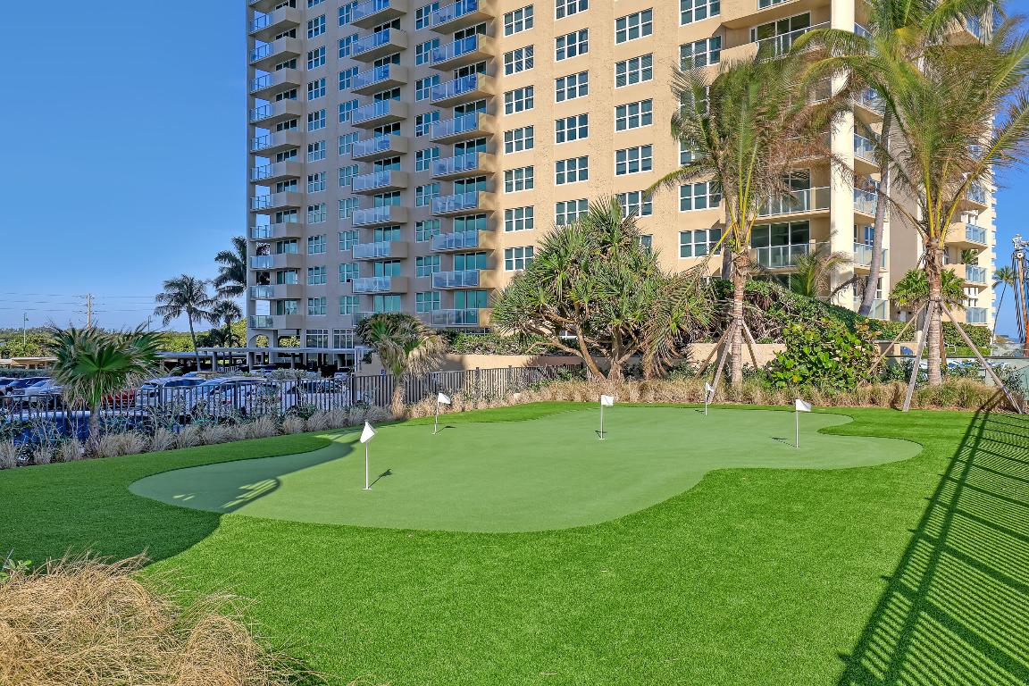 CONNEMARA CONDO - Residential