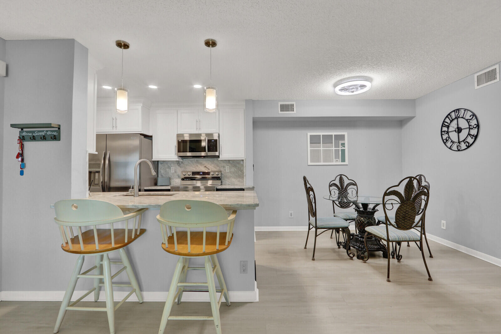 ANCHORAGE - Residential Lease