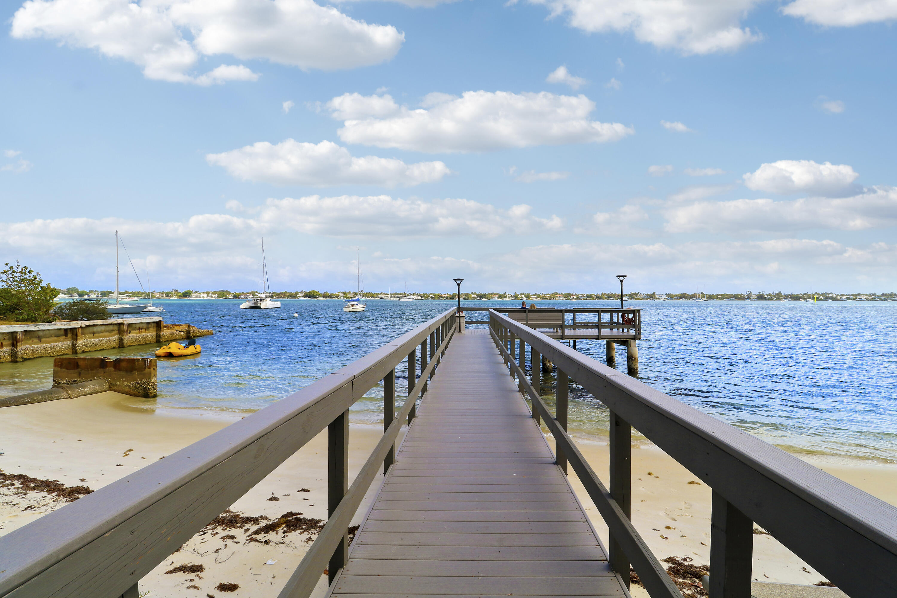 PALM BEACH HOUSE CONDO - Residential