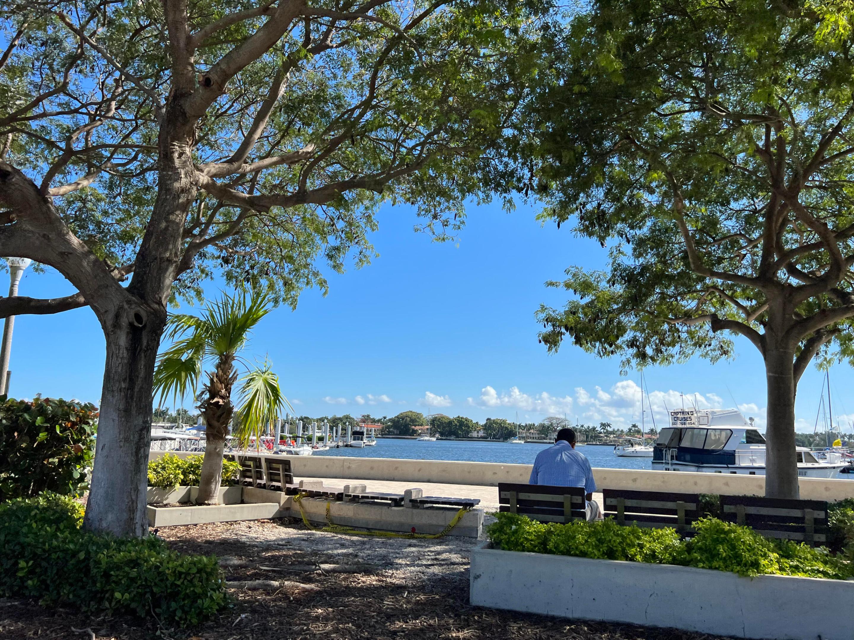 PALM BEACH HOUSE CONDO - Residential