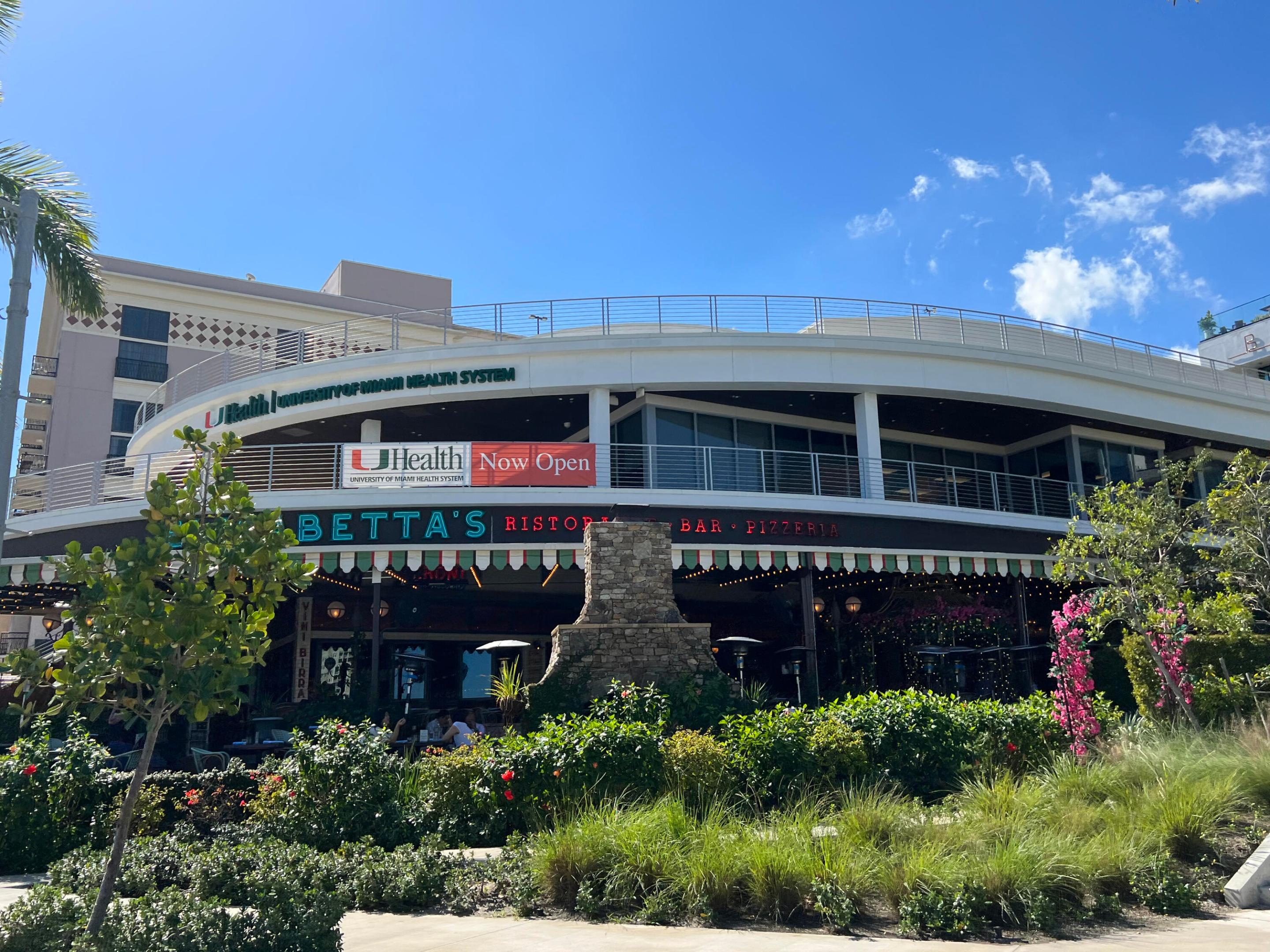 PALM BEACH HOUSE CONDO - Residential