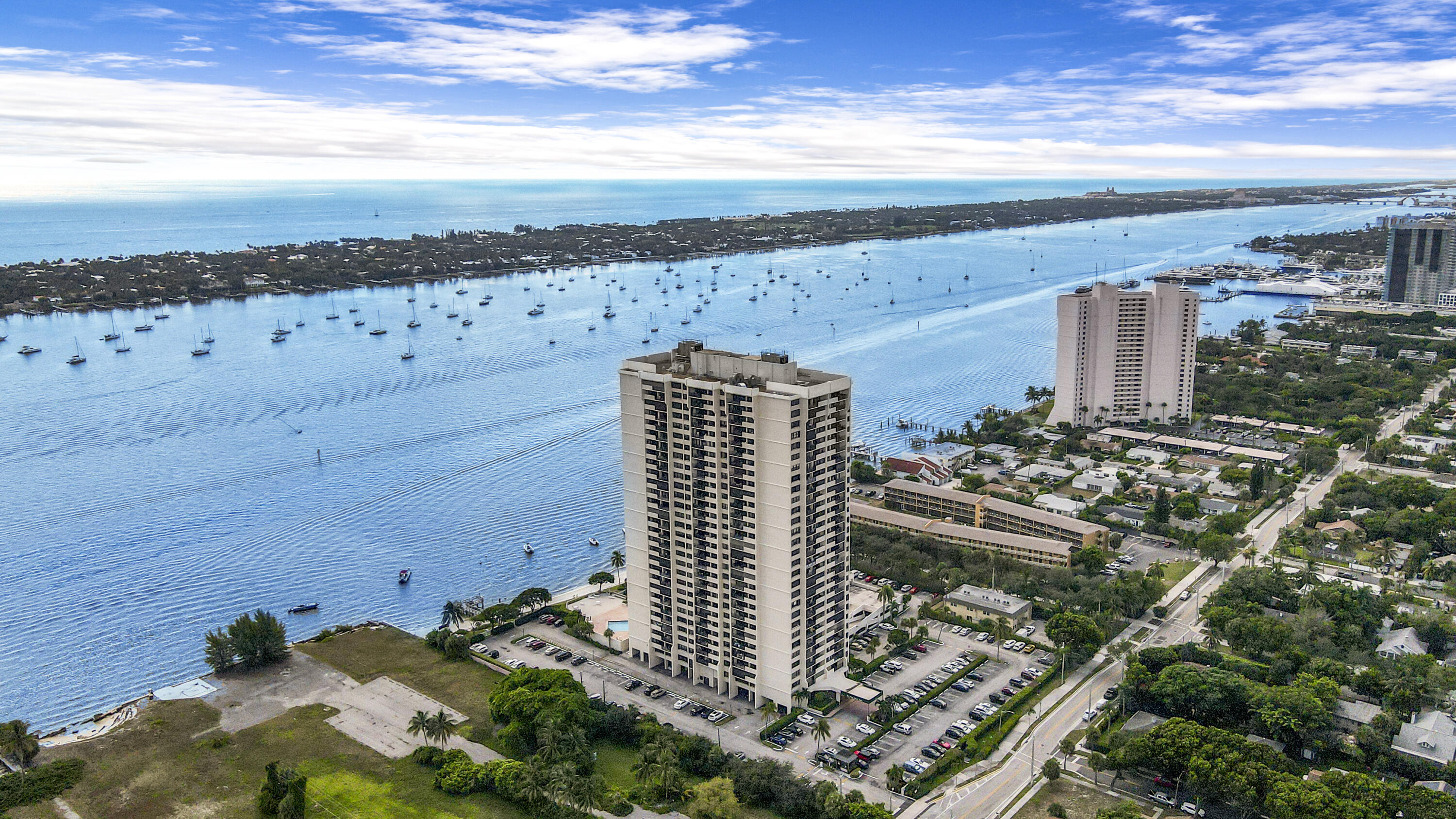 PALM BEACH HOUSE CONDO - Residential