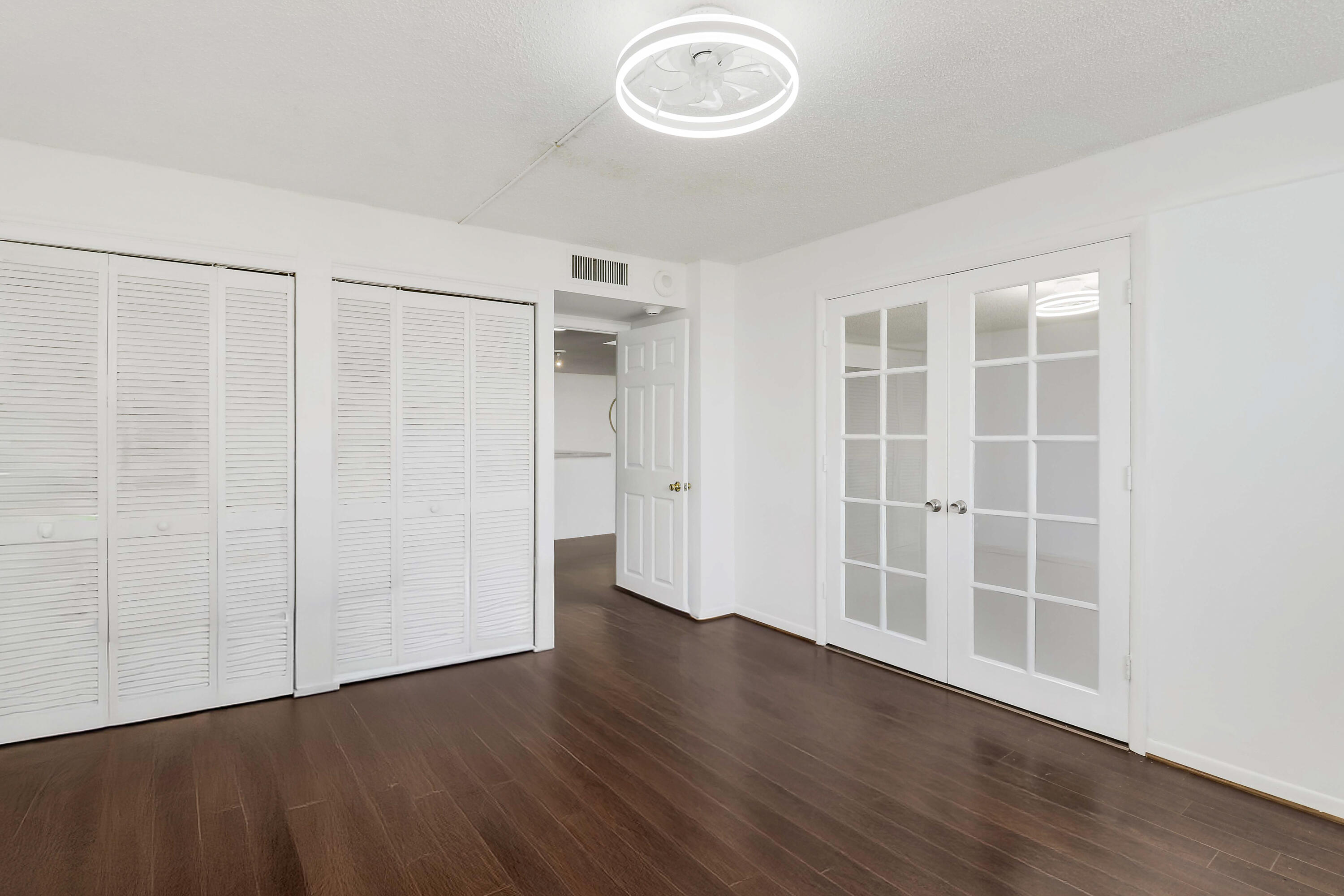 PALM BEACH HOUSE CONDO - Residential