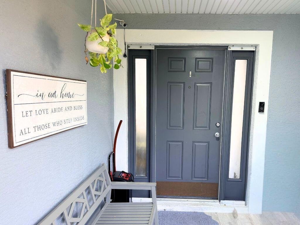 PORT ST LUCIE SECTION 25 - Residential Lease